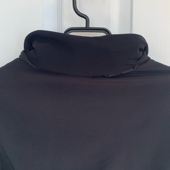 Lululemon Coat - Picture 6 of 8